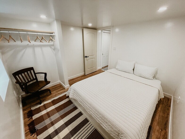 Building Photo - 3225 Colcord Ave