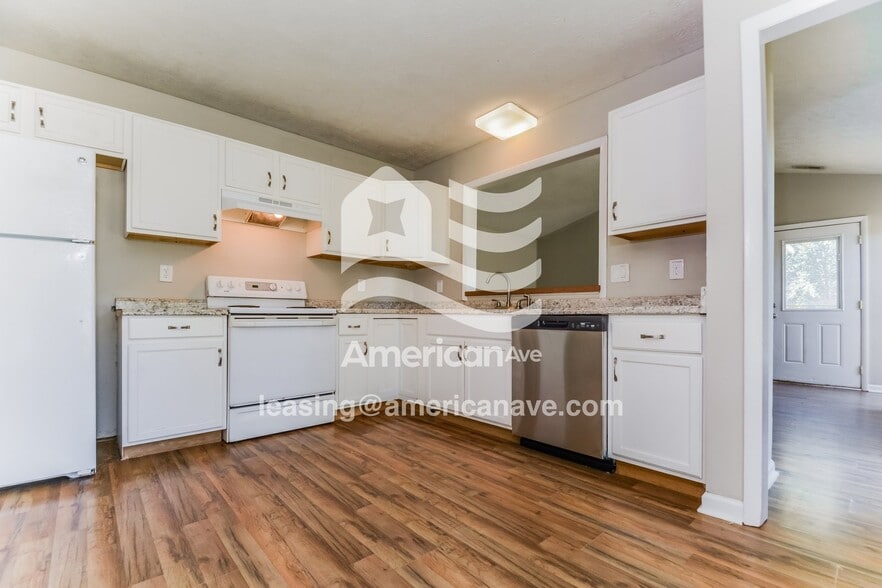 Building Photo - 6997 Candlewood Dr