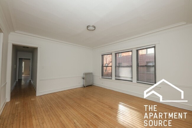 Building Photo - 929 Michigan Ave