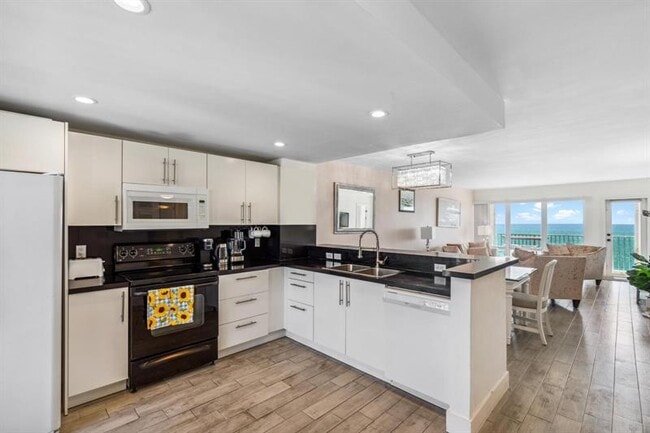 Building Photo - 750 N Ocean Blvd