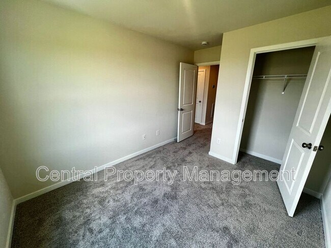 Building Photo - 6014 Tavener Dr
