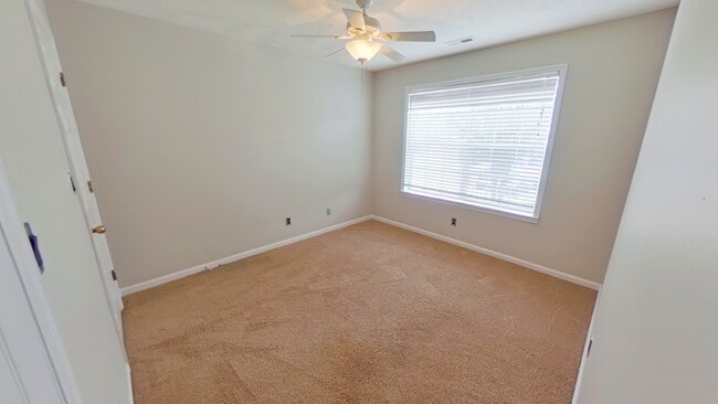 Building Photo - 300 Waterdown Dr