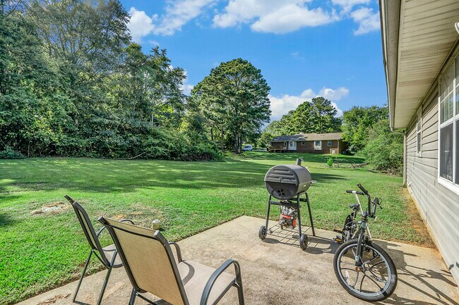 Building Photo - 110 Cactus Ln