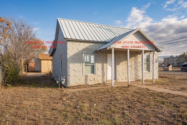 Building Photo - 2 Bed + Office!