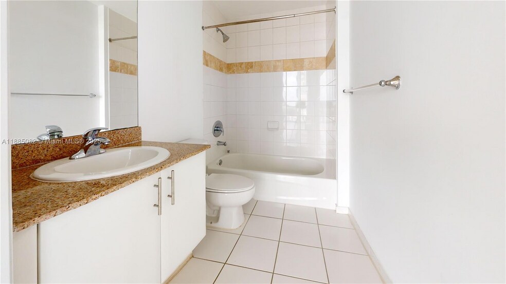 Building Photo - 1861 NW South River Dr