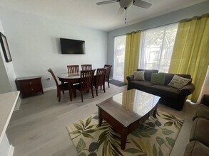 Building Photo - 7665 Sir Kaufmann Ct