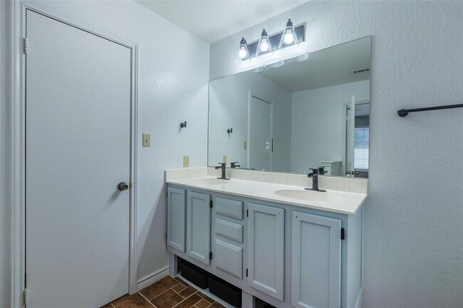 Building Photo - 8506 Bisbee Ct