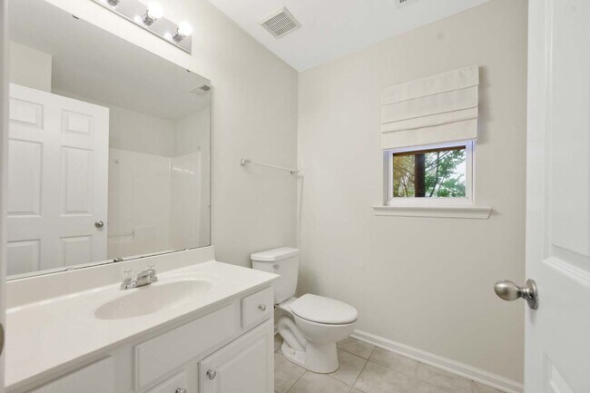 Building Photo - Beautiful 3 BR/2.5 Bath Home in Lyons Farm Community Durham!