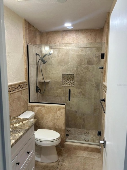 Building Photo - 717 Sunset Cove