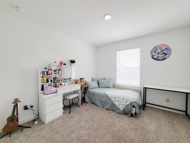 Building Photo - 3223 Creston Gate Dr