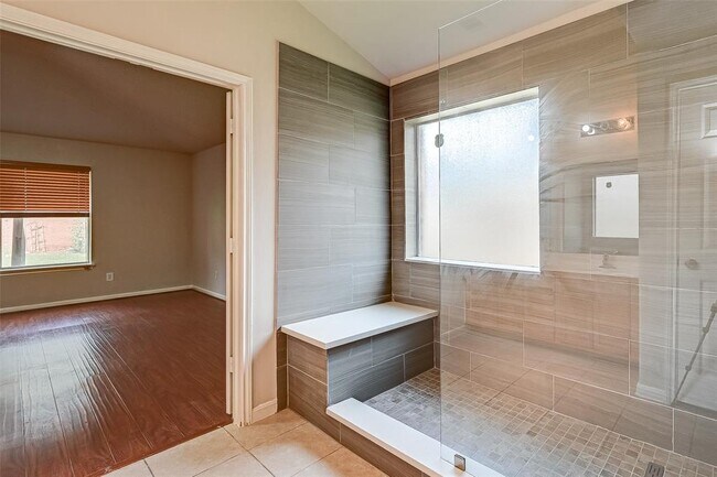 Building Photo - 2310 Diamond Springs Dr