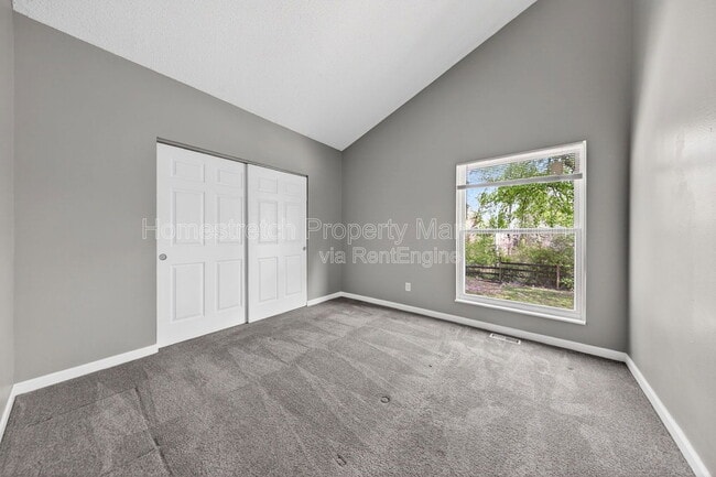 Building Photo - 2455 Buttonwood Ct