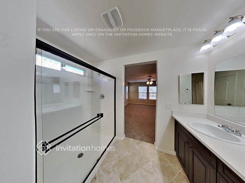 Building Photo - 40852 W Patricia Ln