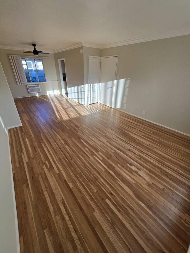Building Photo - 1.0 bedroom in Pasadena California 91106