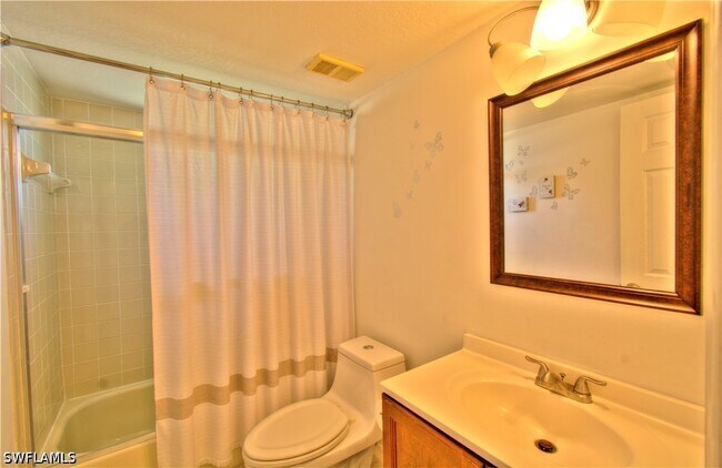 Building Photo - 9590 Victoria Ln