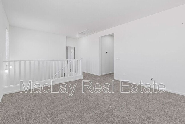 Building Photo - 3263 S Miller Dr