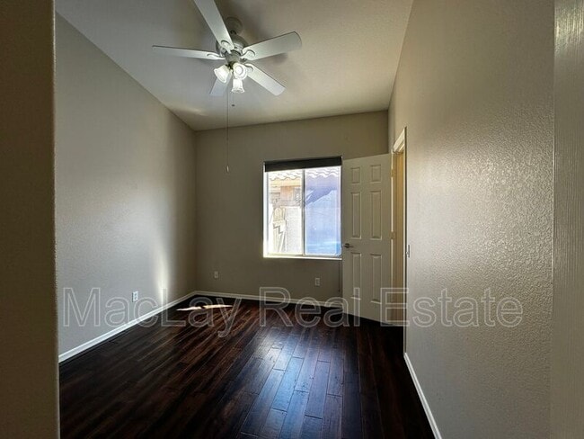 Building Photo - 14410 S 44th St