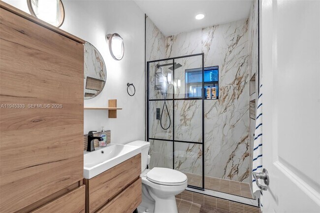 Building Photo - 4419 Hidden Harbour Terrace