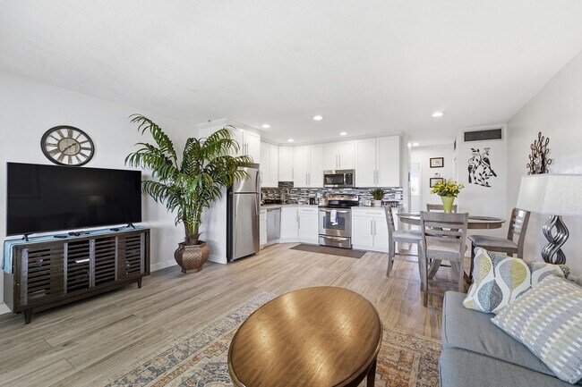 Building Photo - 5208 NE 24th Terrace