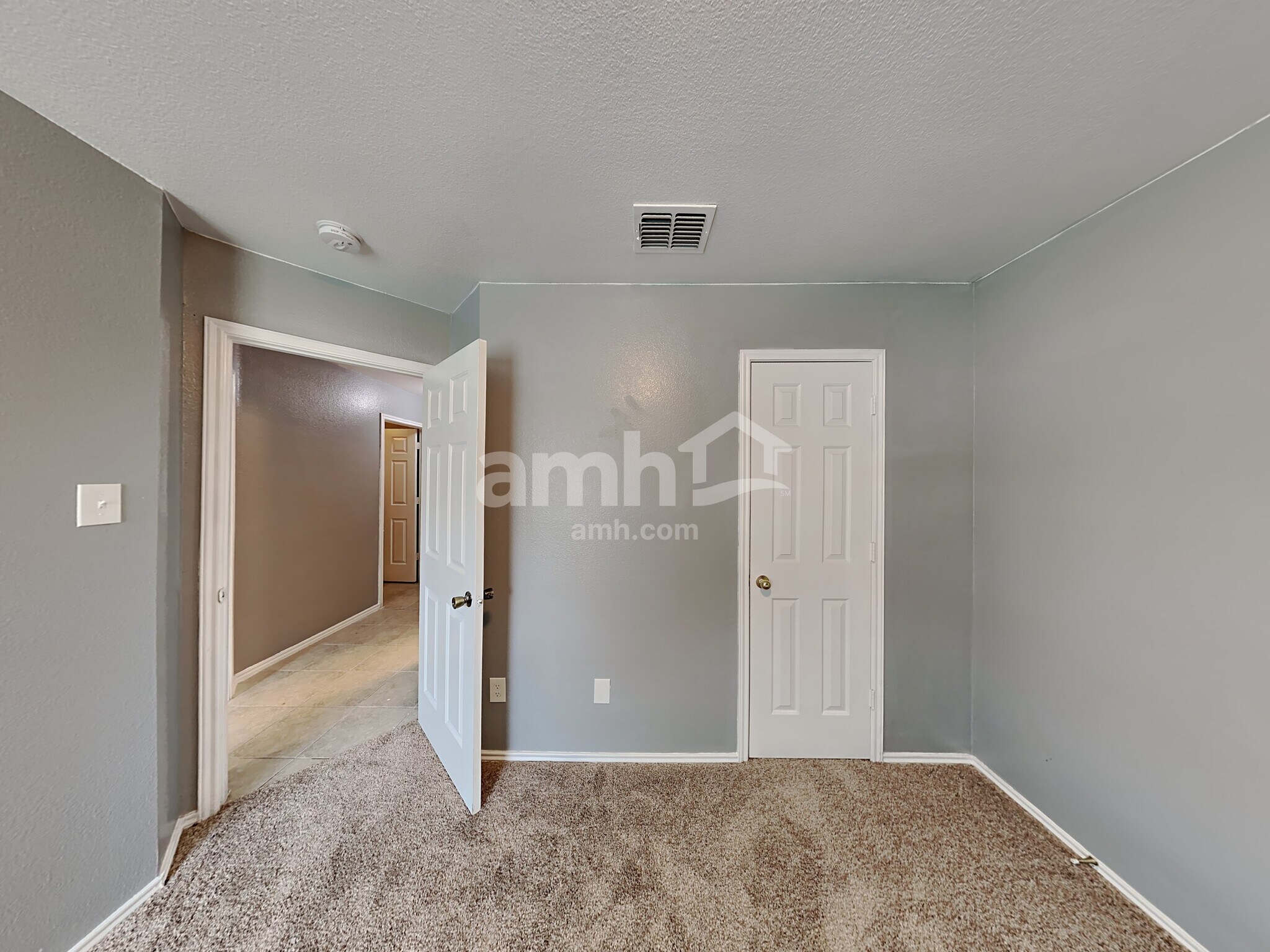 Building Photo - 8321 Brigalow St