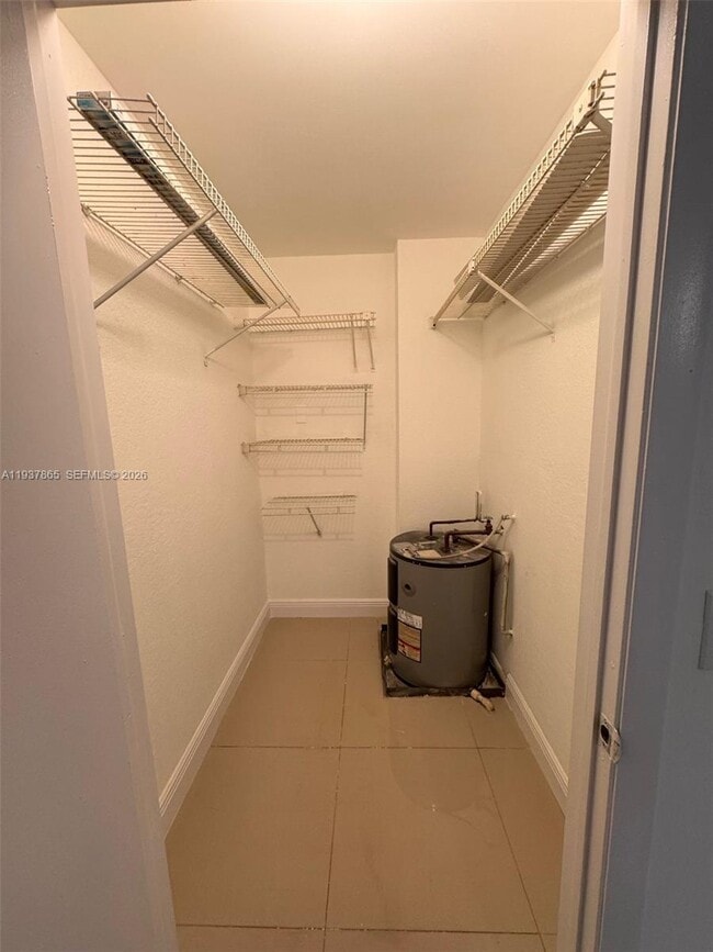 Building Photo - 8205 Lake Dr