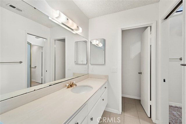 Building Photo - 3808 Vista Campana S