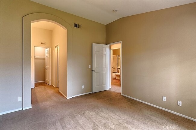 Building Photo - 8015 E Treeview Ct