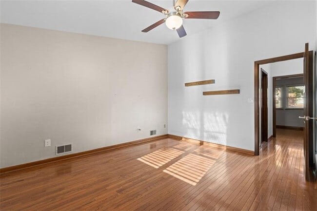 Building Photo - 718 Filbert St