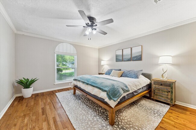 Building Photo - 3106 Redwood Lodge Dr