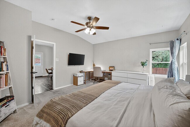 Building Photo - 14906 Foy Dr