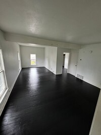 Building Photo - 13 Walker Pl