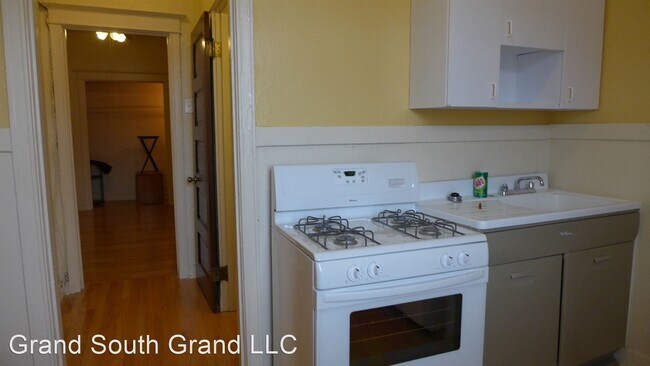 Building Photo - 4917 McPherson Ave