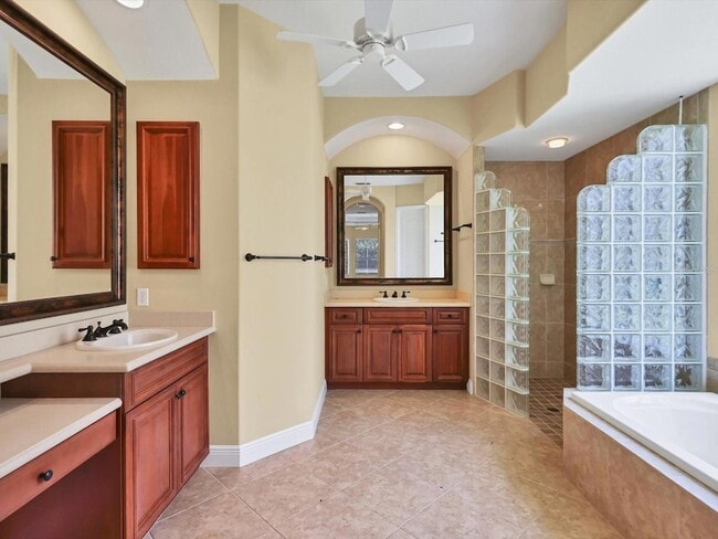 Building Photo - 4688 Tuscana Dr
