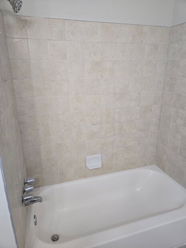 Building Photo - FOR RENT in Central Columbus! Available Now!