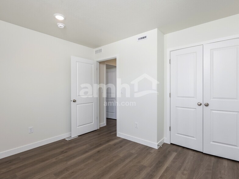 Building Photo - 1258 S Brixton Avenue