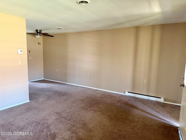 Building Photo - 20 Yorkshire Ct