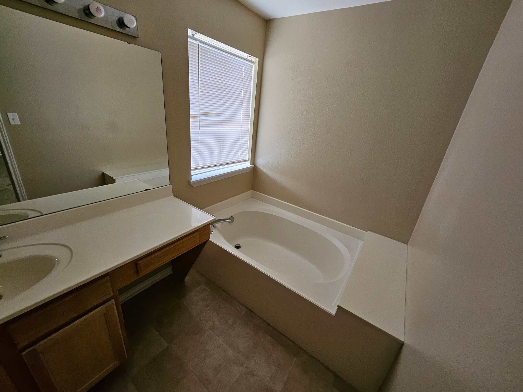 Building Photo - 7630 Cedar Brook Dr