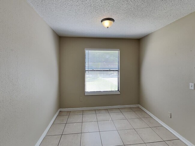 Building Photo - 4969 Ferrell Ln