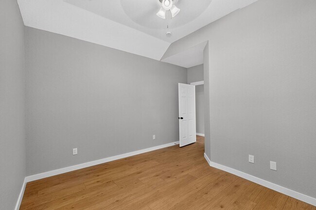 Building Photo - 7314 Gillon Dr