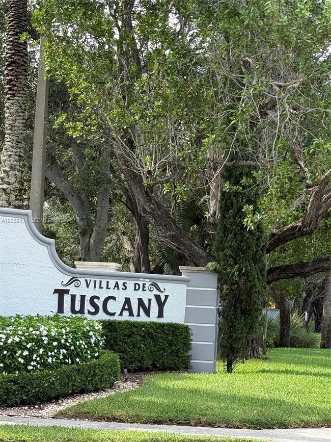 Building Photo - 715 SW 148th Ave