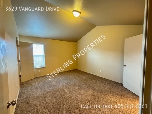 Building Photo - 3629 Vanguard Dr
