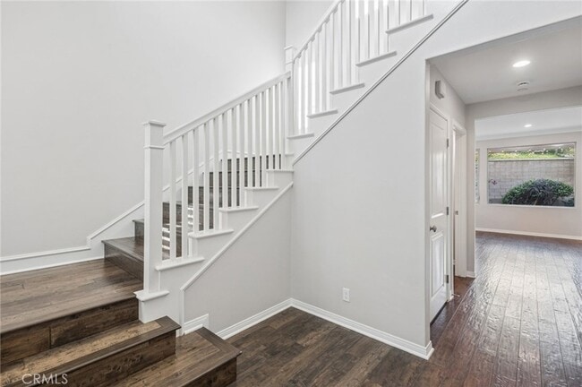 Building Photo - 102 Brindisi