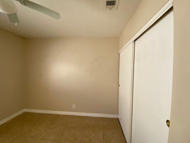 Building Photo - 3736 Smoking Gun Ct
