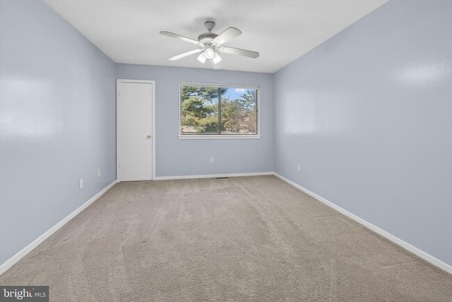 Building Photo - 203 Gregorys Way