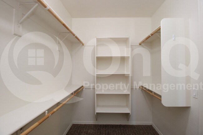 Building Photo - 4167 E Glacier Pl