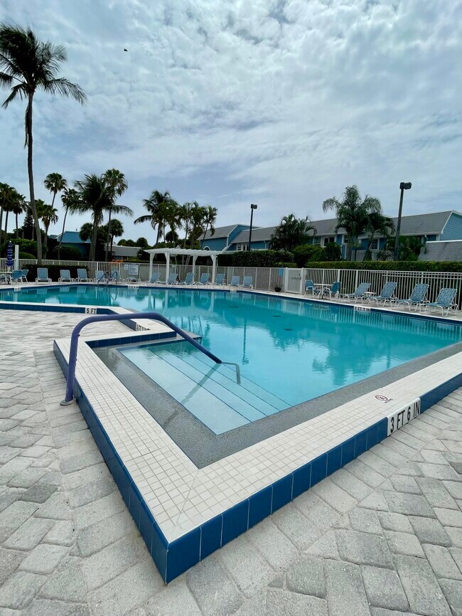 Building Photo - 505 Ocean Dunes Cir