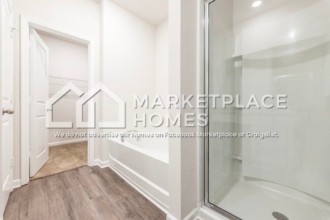 Building Photo - 1274 Fendt Dr