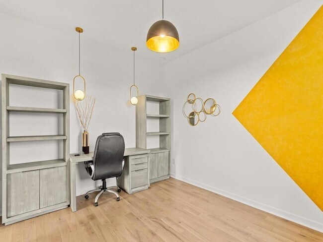 Building Photo - 11828 SW Lyra Dr.