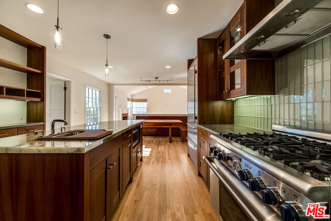 Building Photo - 1616 Ashland Ave