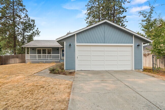 Building Photo - Single-Family Residence for rent in South Valley!